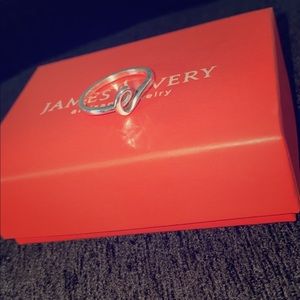James Avery Ring E